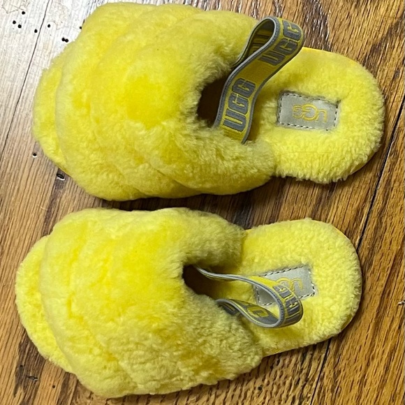 EUC UGG Slipper, Yellow - Picture 2 of 3